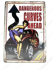 "Dangerous Curves Ahead - Metalen Wandbord Metaalbord"