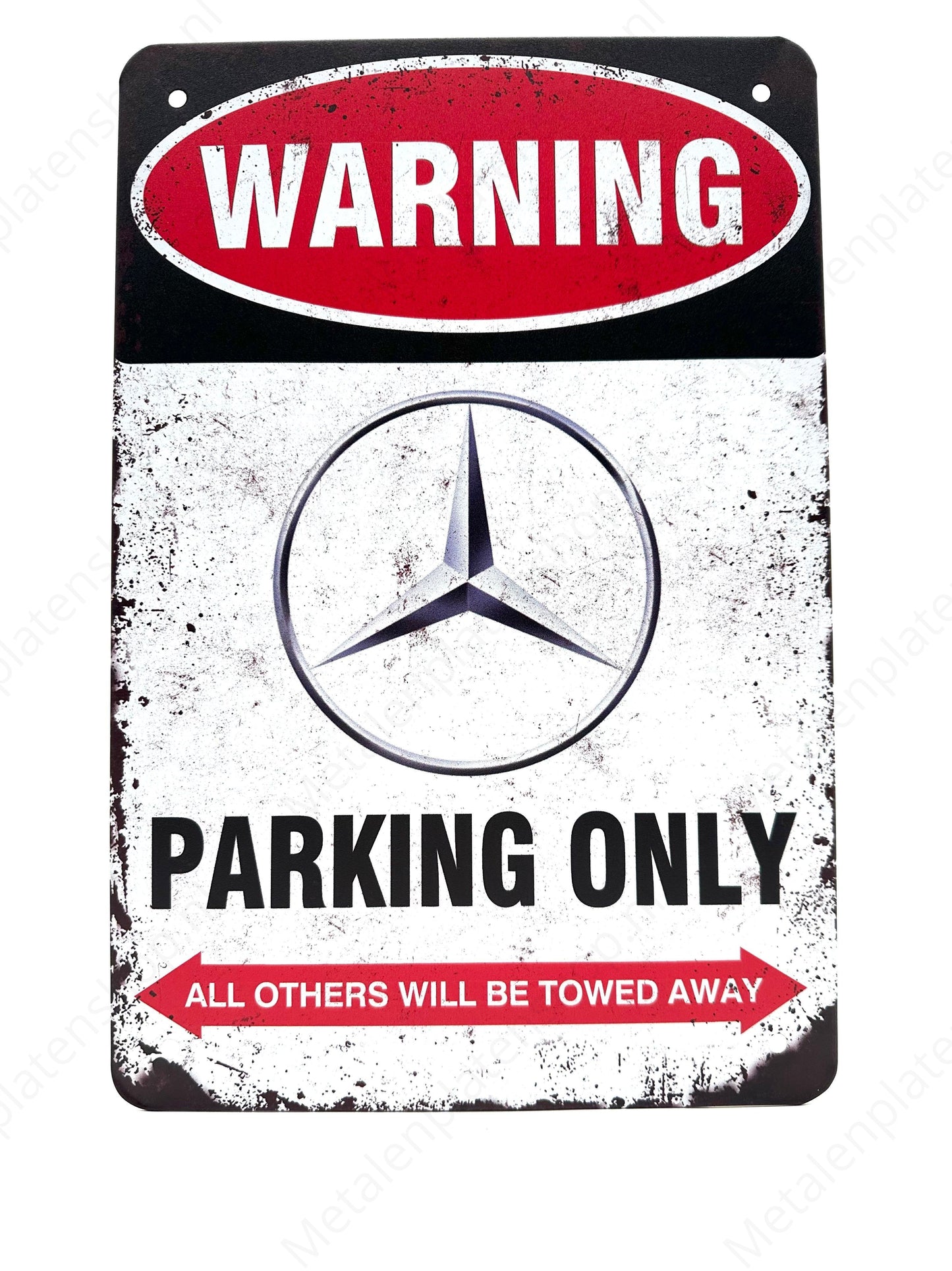 Mercedes-Benz Parking Only - parkeren