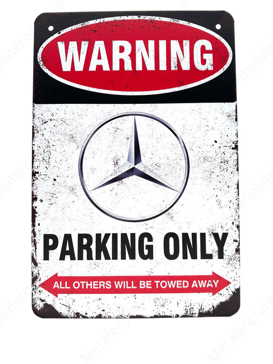 Mercedes-Benz Parking Only - parkeren